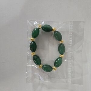Elegant Green and Gold Beaded Bracelet